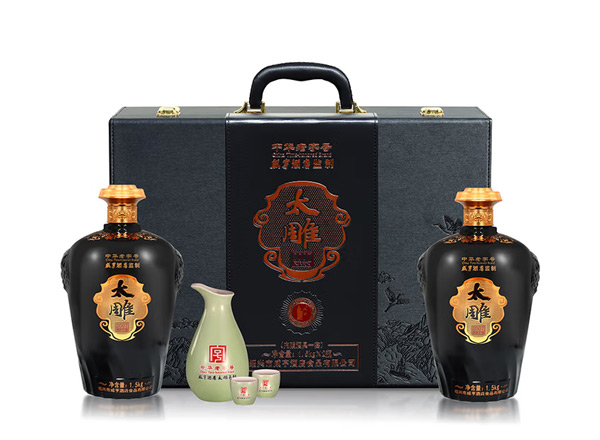珠海咸亨酒店太雕黄酒回收太雕2007原酿礼盒1.5kg*2糯米酒半甜绍兴黄酒